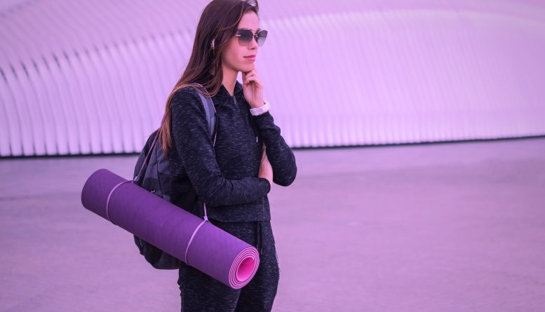 airport-yoga